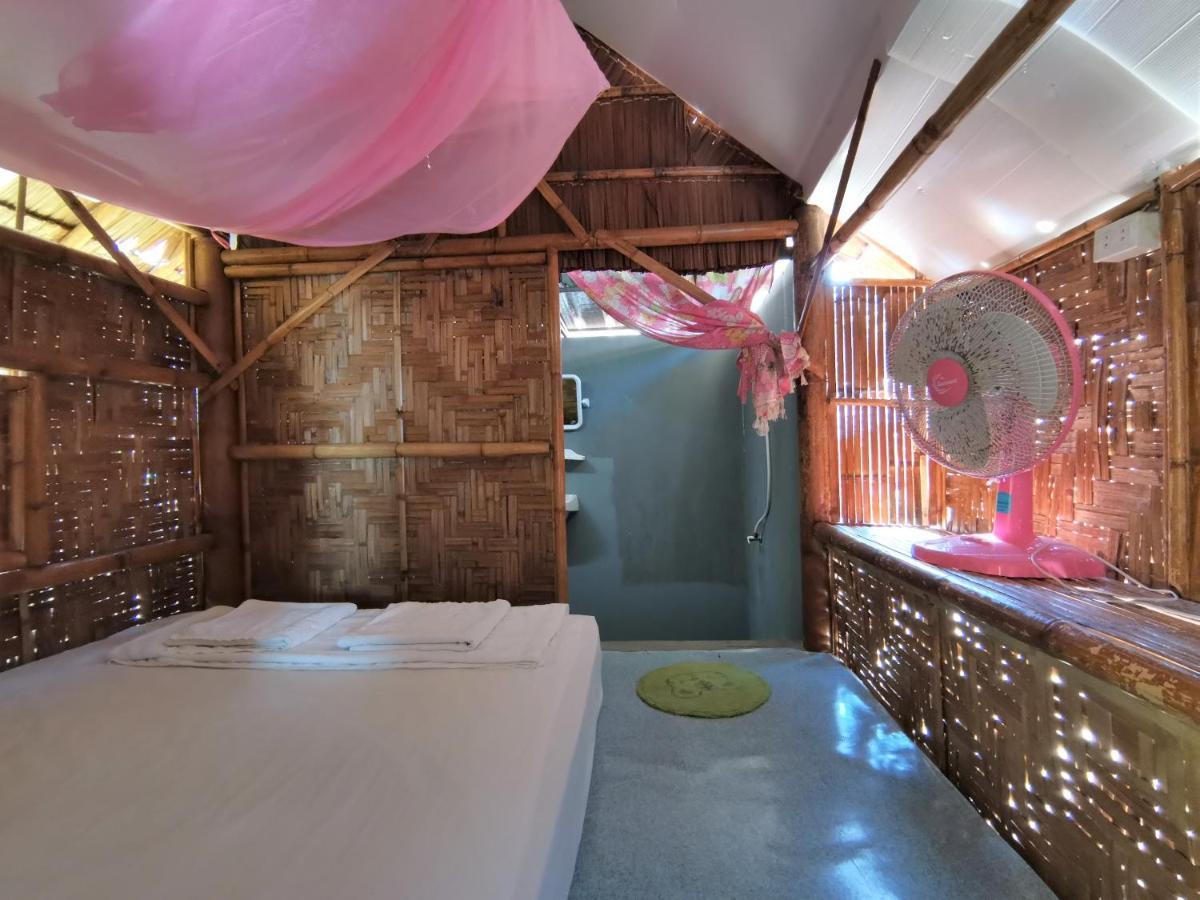 Phuhaya Bamboo Bungalows Ko Lanta Exterior foto